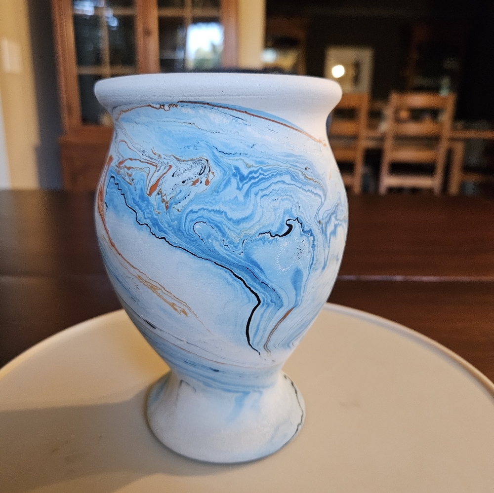 NEMADJI USA Minnesota Native American Vintage Pottery Water Design